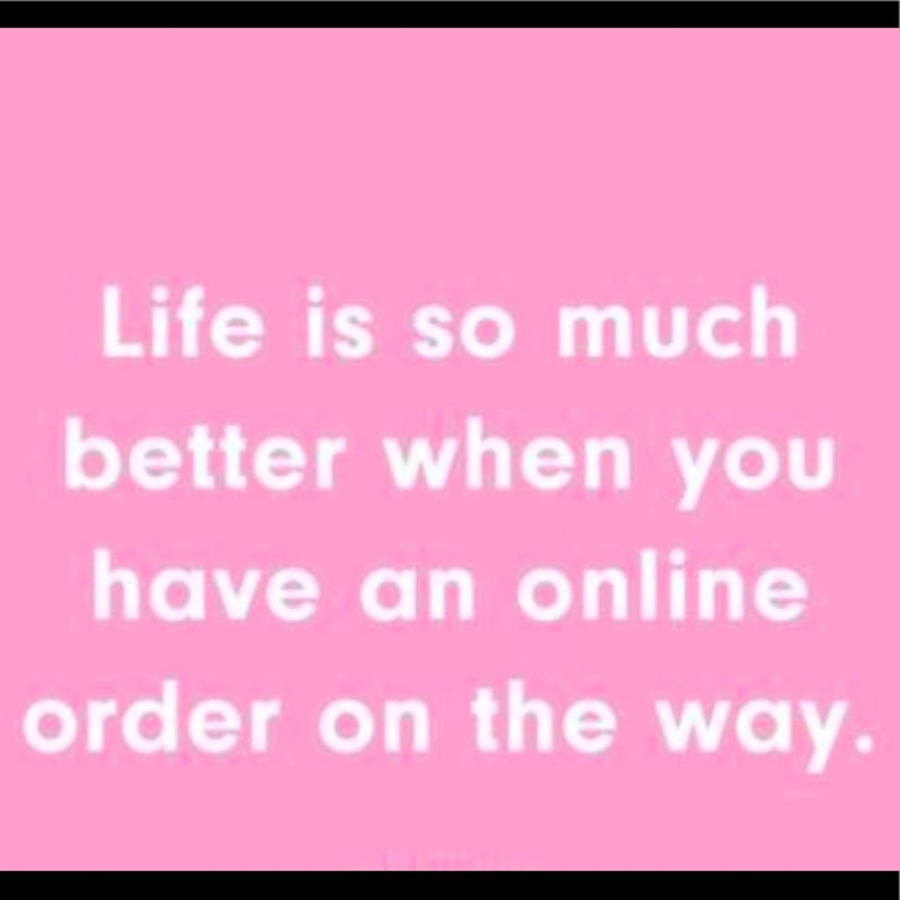 👩🏻‍💻🛍🛍 📦🏠